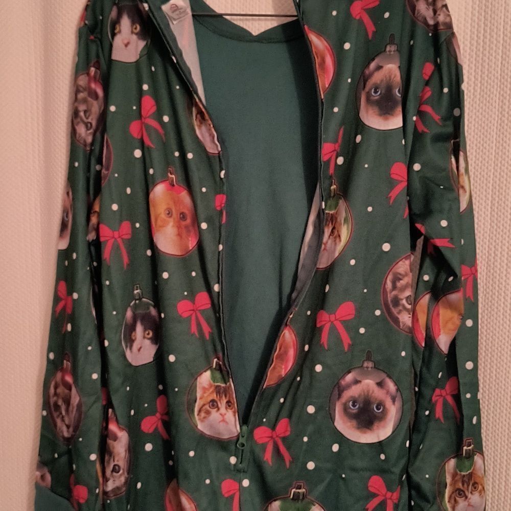Women's  Cat Onesie - Picture 6 of 8